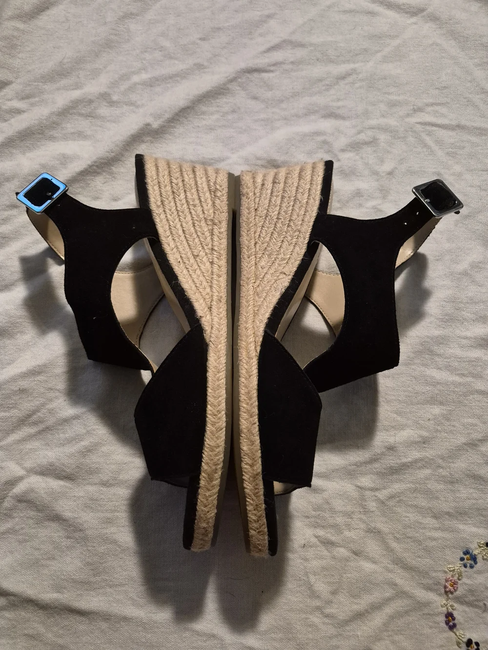 Bandolino Black Faux Suede Espadrille Wedges Size 10